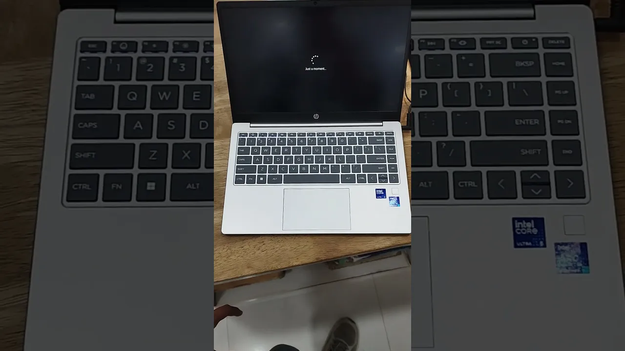 HP Laptop 15-fd1020ne, 15.6" FHD Display, Intel® Core™ Ultra 5-125H, 16GB DDR5 RAM, 512GB SSD, Intel® AI Boost (11 NPU TOPS), Eng/Arb Kb, Windows 11 Home, Natural silver [B91BTEA]