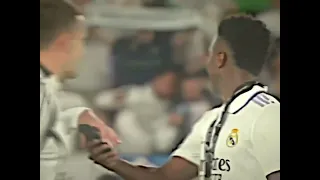 أنهينا موسم ببطولة و بدأنا موسم ببطولة عن التاريخ ريال مدريد أتحدث     دندنها