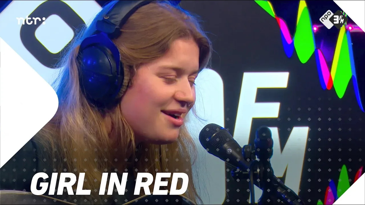 girl in red | girls - dead girl in the pool. - bad idea! | Live | Vera On Track | 3FM