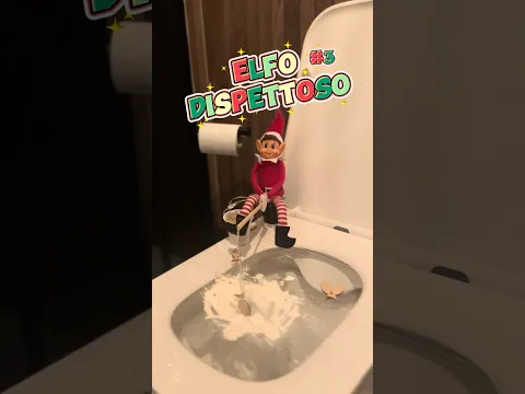 L’elfo di notte ha deciso di pescare in un posto ambiguo😥🤣 #comedy #perte #elfontheshelf