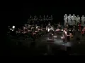 خالد الشيخ يبكي على خشبة مسرح البحرين الوطني