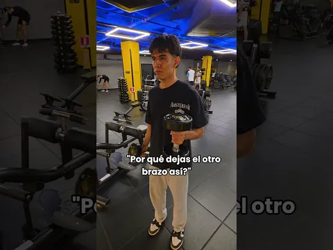 Entrenando cómo Messi 💪🤣 #humor #viral #colombia #comedia #gym