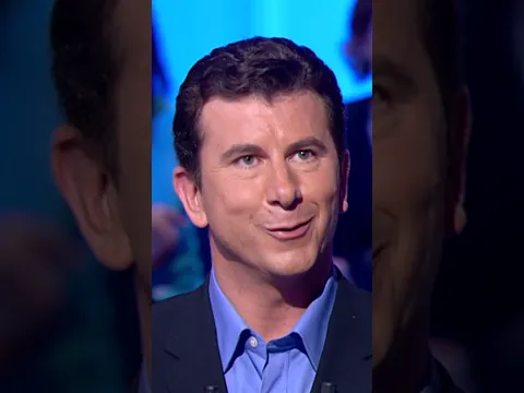 En larmes, elle le supplie de lui pardonner mais il refuse de la revoir