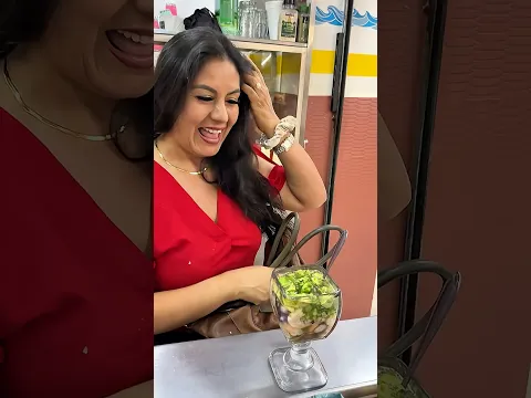 Yo vine a probar de todo😃 TOUR gastronómico en Mercado Aldama. Tostadita de camarón 🍤 #receta