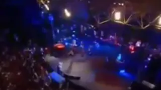 اجمل ما فيها اللي واخدني عمرو دياب دندنها