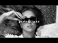 Download Lagu tate mcrae - greenlight (slowed + reverb)