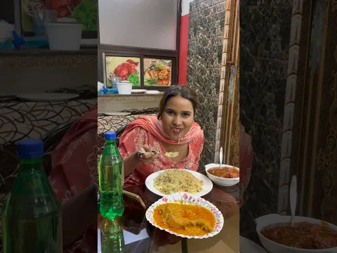 রেস্টুরেন্টকে যখন বাড়ি ভেবে ফেলি 🥹🤣 #viralvideo #funny #হাসির_ভিডিও #comedy #funyvido #trending