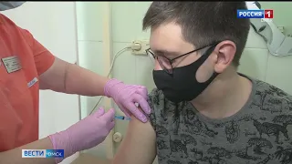 В Омске от коронавируса привились свыше 25 тысяч студентов