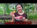 Download Lagu Gadis Dayak || Kesie Gadis Desa Suku Dayak Masak Babi Kecap