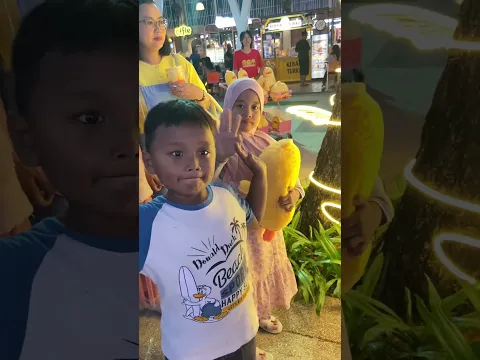 Beli Boneka Bebek Bisa Ketemu Boneka Bebek Raksasa ‼️| Nasya Yubi #shorts #viral