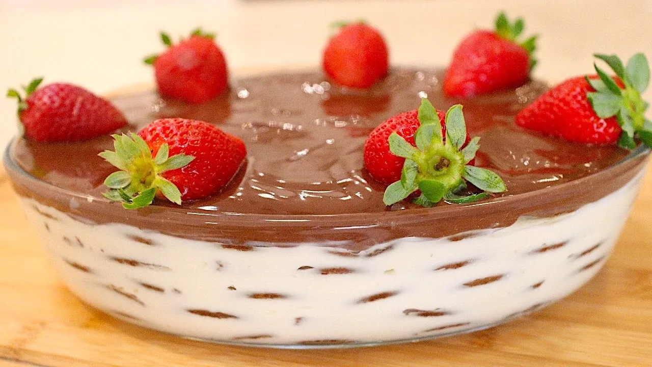 PAVÊ DE BOLACHA MAIZENA FÁCIL E DELICIOSO | Menino Prendado