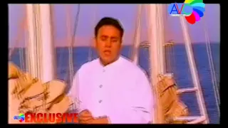 مجد القاسم   بأمر الهوى دندنها