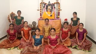 ayigiri nandini navadurgas singing mahishasura marddini sthothram vande guru paramparaam 