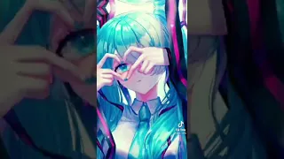 Download banyak yang terrupakan hatsune miku...😞😞😞 MP3