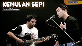 Download Kemulan Sepi ~ Cover by. Ferry Ardiansyah | Live Akustik MP3