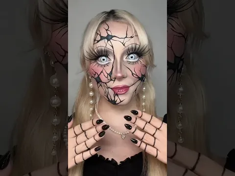 Out of her head😱🖤 Doll makeup transition results!!
