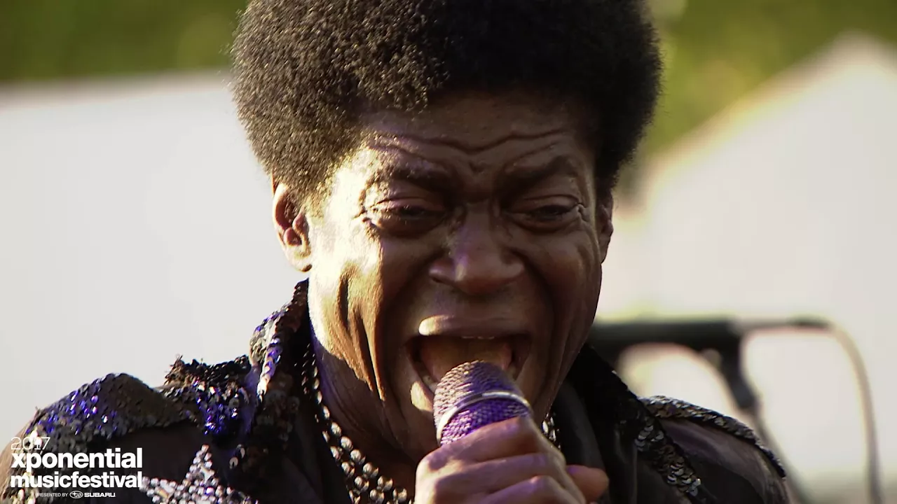 Charles Bradley - "Changes" (XPoNential Music Festival 2017) Charles Bradley - "Changes" (XPoNential Music Festival 2017)