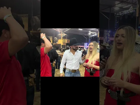 Los de rojo ❤️ #montoyavlogz #youtube #baile #huapangos #nortenas