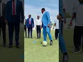 Download Lagu Samuel Eto'o visite un centre de formation du Foot en Somalie