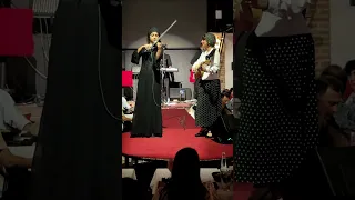  سوگلی  با صدای تار و ویولن یه چیز دیگه ست      نغمه مرادآبادی و نفیسه محمدی دندنها