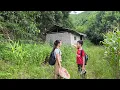 Returning after three yaers a mother confronts her unfaithful husband - and her son s pain