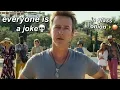 everyone being a joke in glass onion for 5 minutes straight