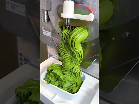 自家製抹茶アイスで作るパリパリアイス最中🍨🍵