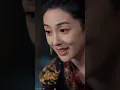 三歲半的愛財小丫頭躲在壽宴桌底偷吃，意外發現自己的親媽是公主，還在馬路上攔住王爺哭著喊爹，沒想到她竟然真的是對方的親生女兒！ #萌寶