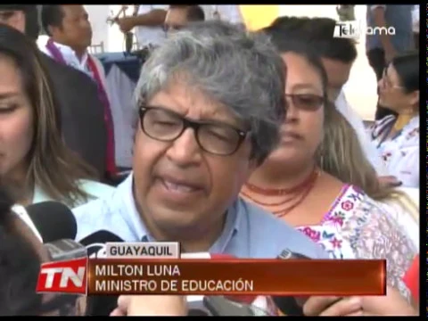 Presidente inauguró Unidad Educativa y periodo escolar en régimen costa