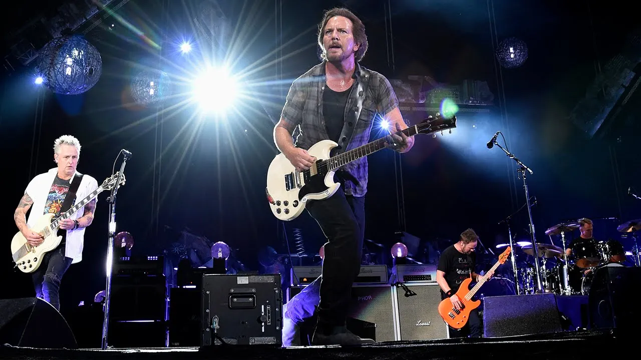 Pearl Jam Live 2022 4K FULL CONCERT in Los Angeles