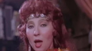 لأول مرة نادية الجندي و رقص شرقي من فيلم الشطار دندنها
