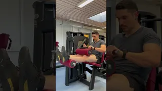 How to Seated Hamstring curl