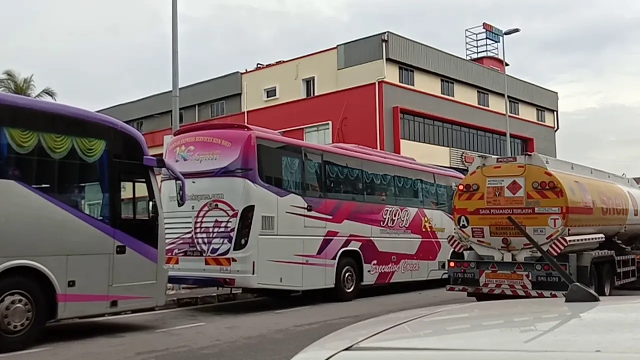 Menikmati Pulau Penang Malaysia dengan Bus Rapid Penang #Malaysia #RapidPenang Dec 13, 2018.. 