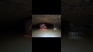 استكشاف كهف خطير Shorts  استكشاف كهف خطير Shorts