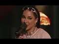 O Amor Não Deixa (Love Won't Let Me) - Michele Andrade e Wanessa Camargo