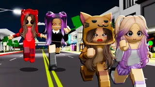 Sobrevivimos al ATAQUE de MERMELADA y LYNA.EXE en Brookhaven Roblox