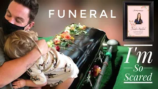 Funeral Kyle Can t Stop crying at Jenny Apple s Memorial Service