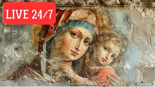 Holy Mother at Christmas | Gregorian Chant & Marian Prayer
