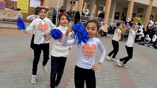استعراض طالبات الصف السادس  يا معلمنا بنحبك   دندنها