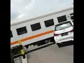 Tragedi Tertabraknya Mobil Avanza oleh Kereta Api  di Perlintasan Sebidang di daerah Nganjuk (Barong