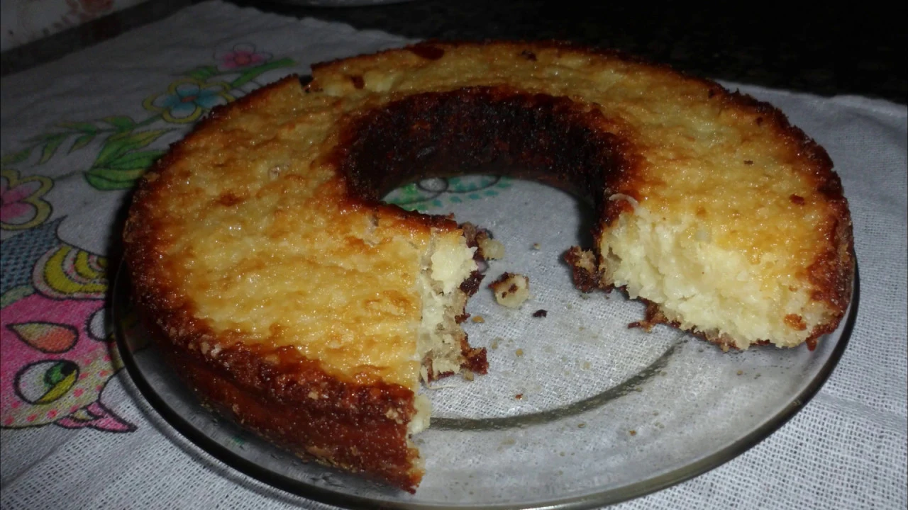 BOLO DE MANDIOCA RALADA DO TEMPO DA VOVÓ | RECEITAS DA CRIS. 