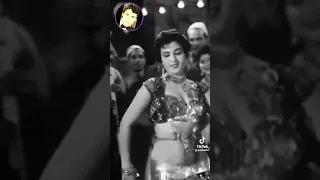 لؤلؤة رقص شرقي نعيمة عاكف 