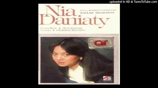 Nia Daniaty - Kaulah Segalanya - Composer : Rinto Harahap 1981 (CDQ)
