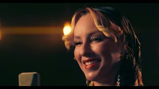                                 من أجلك عشنا يا وطني                                                 دندنها