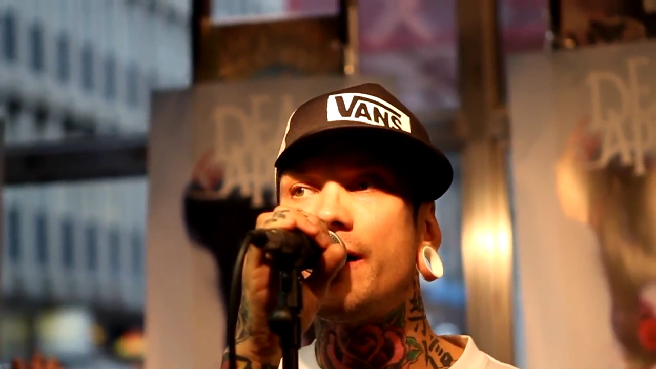 Dead by April - Calling (Live)