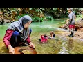 Lagu SURGA SUNGAI TERSEMBUNYI DI KALIMANTAN, 3 WANITA DAYAK CARI EMAS, MANCING \u0026 MASAK