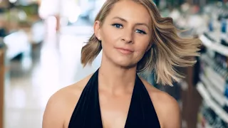 Hollywood Darlings - Beverley Mitchell