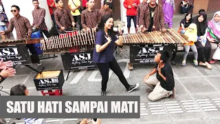 Download SATU HATI SAMPAI MATI -- ANGKLUNG SATRIA MALIOBORO YOGYAKARTA MP3