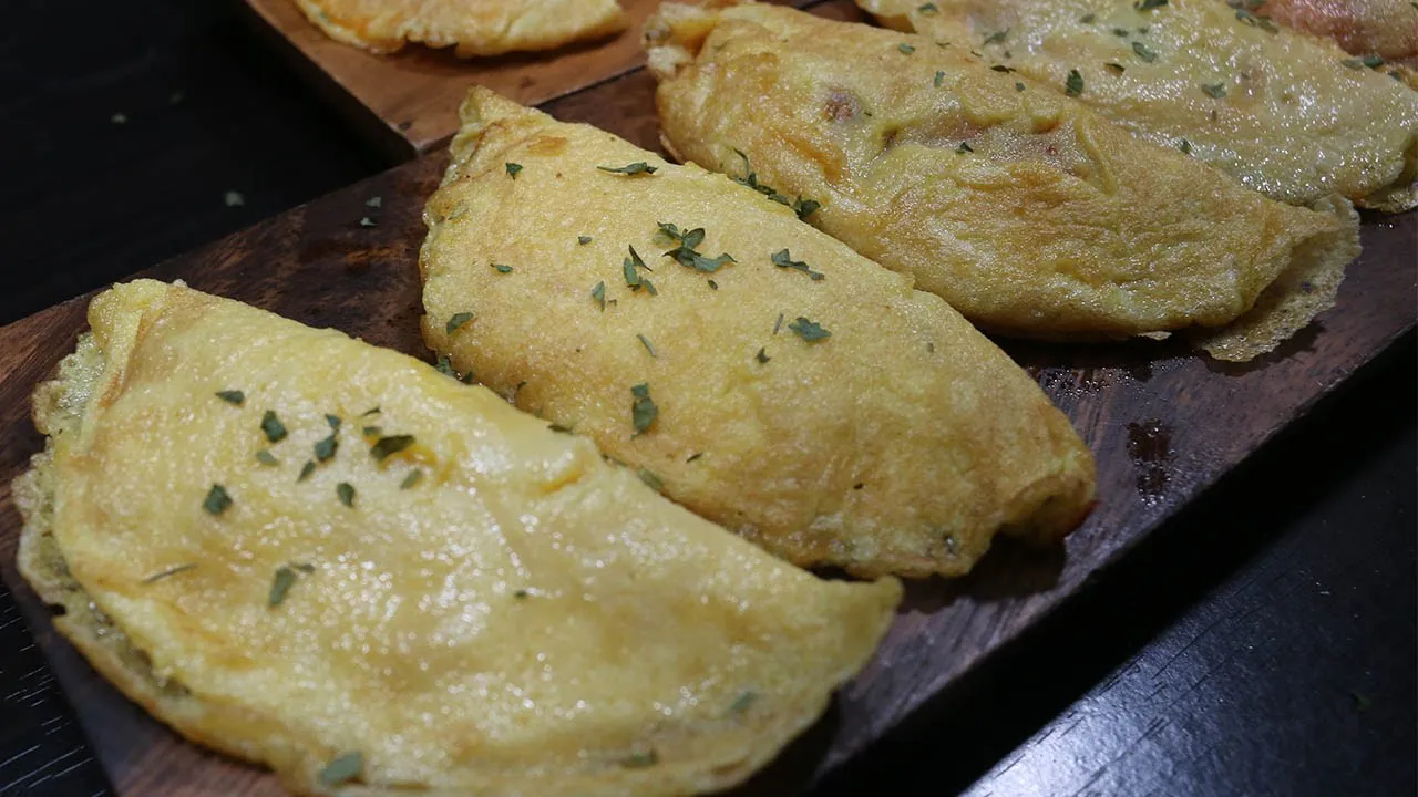 소세지 & 콘치즈 계란만두