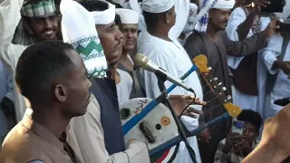 تكشكش فوق البن حفلة كاااربة الفنان بلة ود الاشبه 